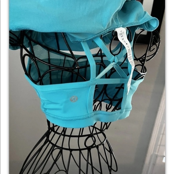 Lululemon Athletica No Limits Tank Top Sz 4 Aqua Blue Chevron Built In Bra - Picture 4 of 7
